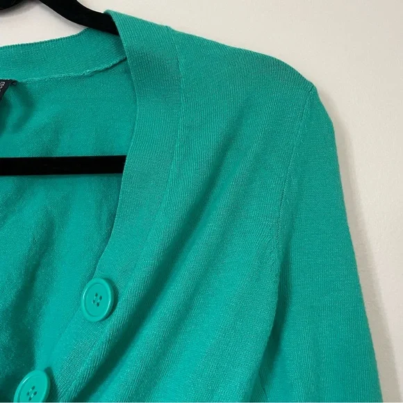 take out | Green Button-Up Women's Sweater | Size Medium - Picture 4 of 7